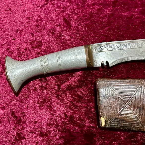 Antique Kukri 29